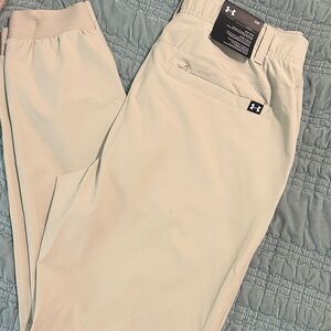 Under Armour Men's Slim Taper